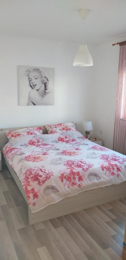 Apartman Zvoncica Vrsi Dış mekan fotoğraf